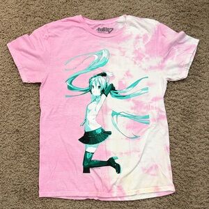 Hatsune Miku Graphic Tee